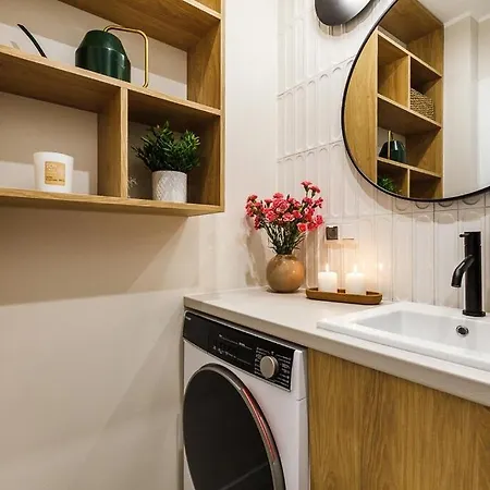 Hello Miedziany Bzowa Apartman